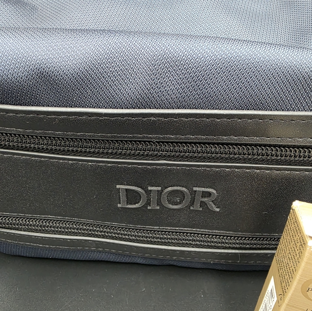 NIB Dior Men’s Navy and Black Dopp Kit with Embossed Logo - Picture 2 of 3